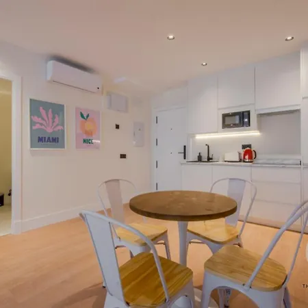 Malasaña con estilo para 4, ven a San Bernardo 20 E3-2