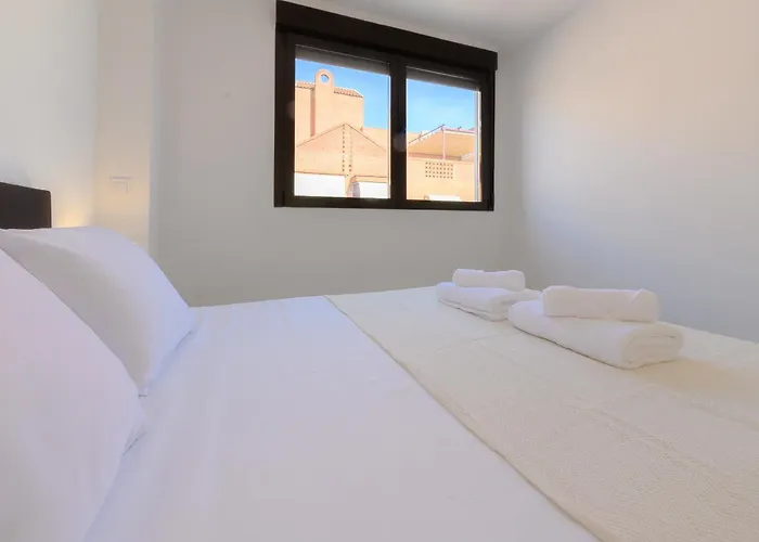 For You Rentals Acogedor apartamento TEMPORAL de un dormitorio en Chamartin MMA323A